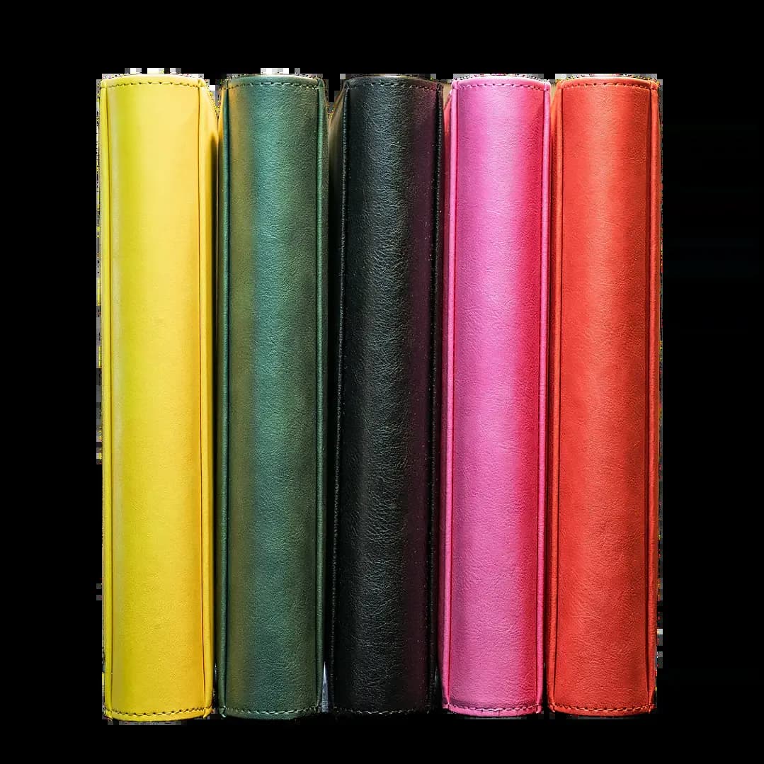 Carpeta Binder Toploader 4 bolsillos DeckSaver Roja (112 cartas) — foto 5